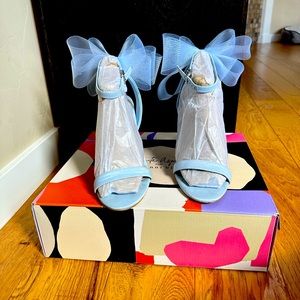 gianni bini size 9 - venitia aspen in powder blue